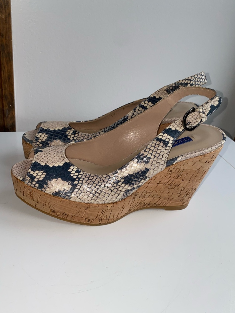 NEW Stuart Weitzman Snakeskin Cork Wedge Platform Sling backs, Size 5.5